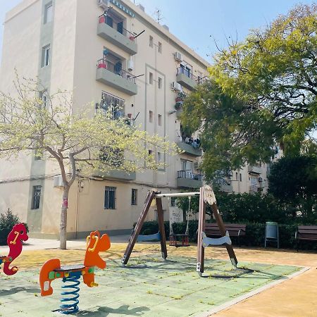 Cozy 2-Bedroom Serviced Apartment With Netflix Sagunto 外观 照片