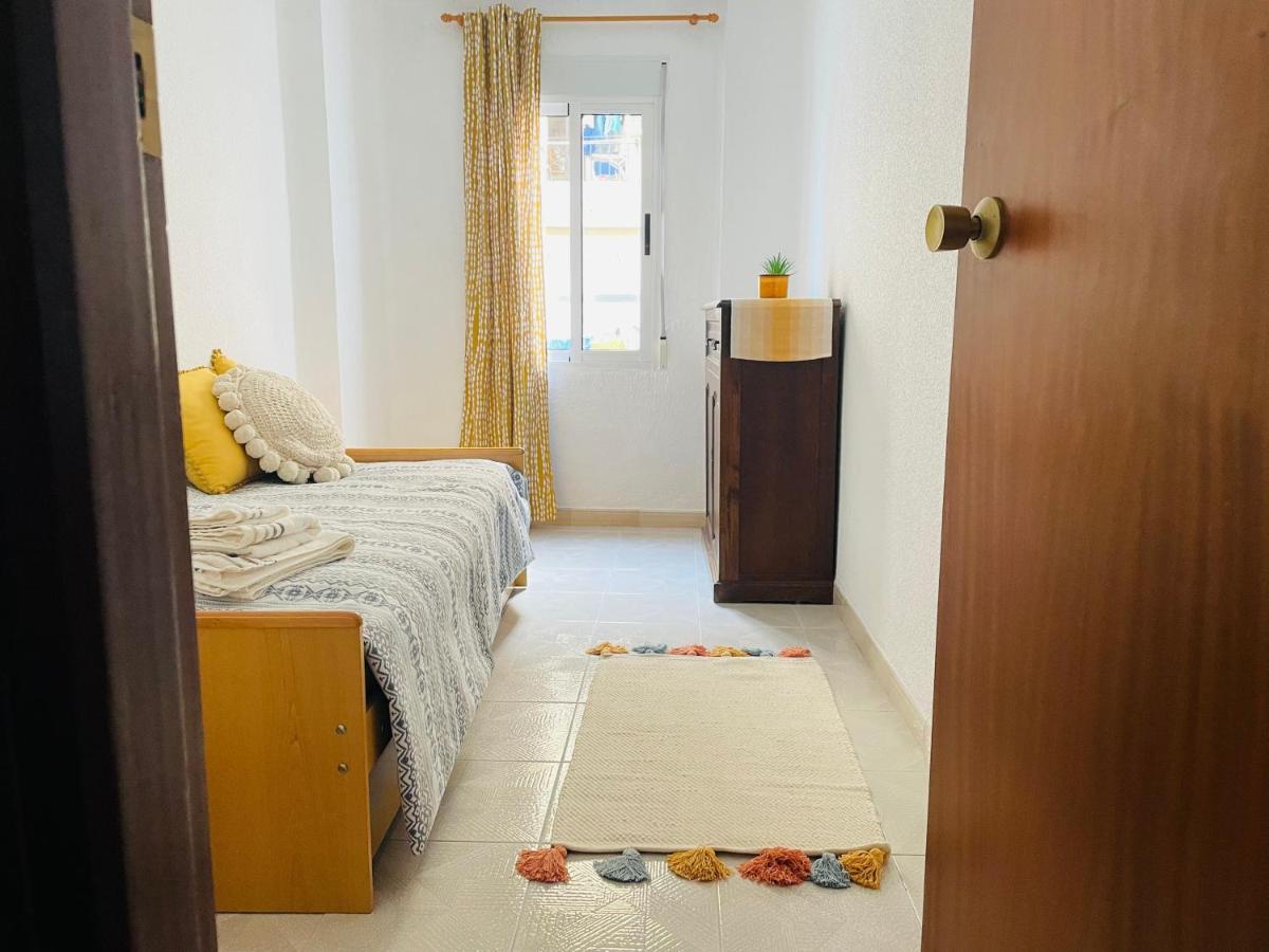 Cozy 2-Bedroom Serviced Apartment With Netflix Sagunto 外观 照片