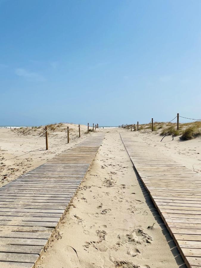Cozy 2-Bedroom Serviced Apartment With Netflix Sagunto 外观 照片